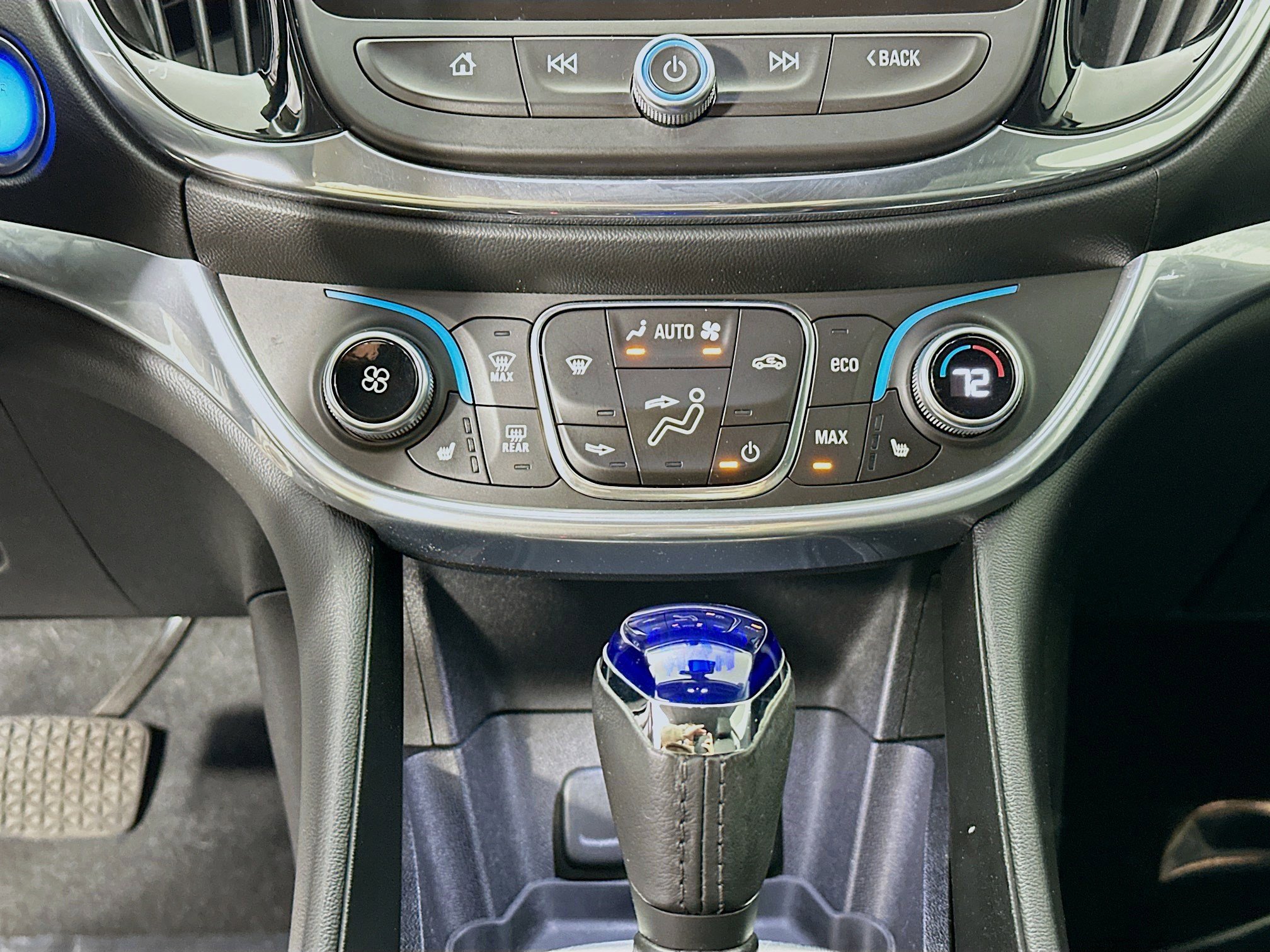 Used 2017 Chevrolet Volt Premier w/ Driver Confidence II Package image 13