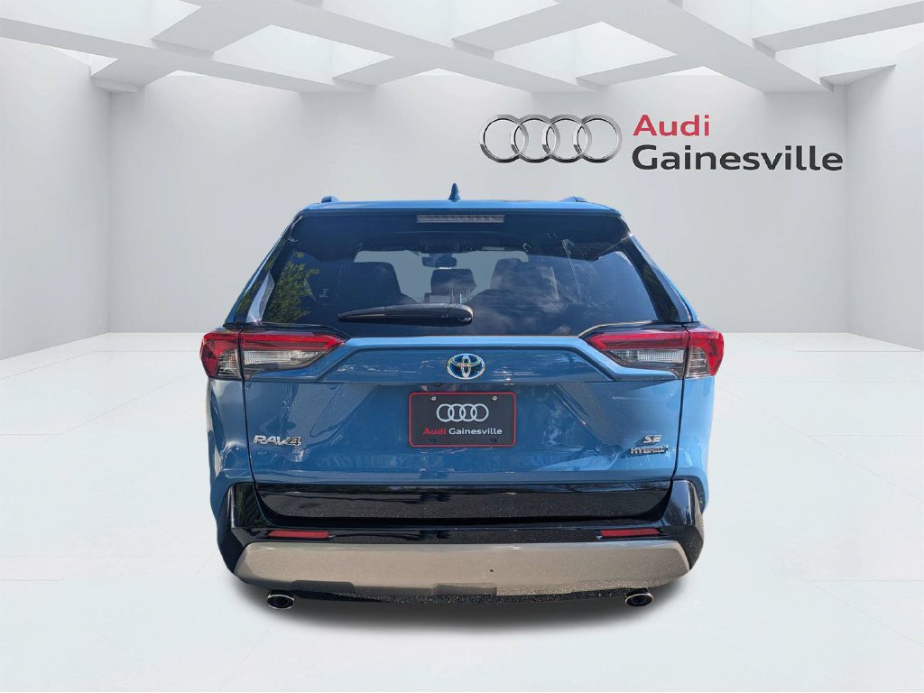 Used 2024 Toyota RAV4 SE AWD/4WD image 5