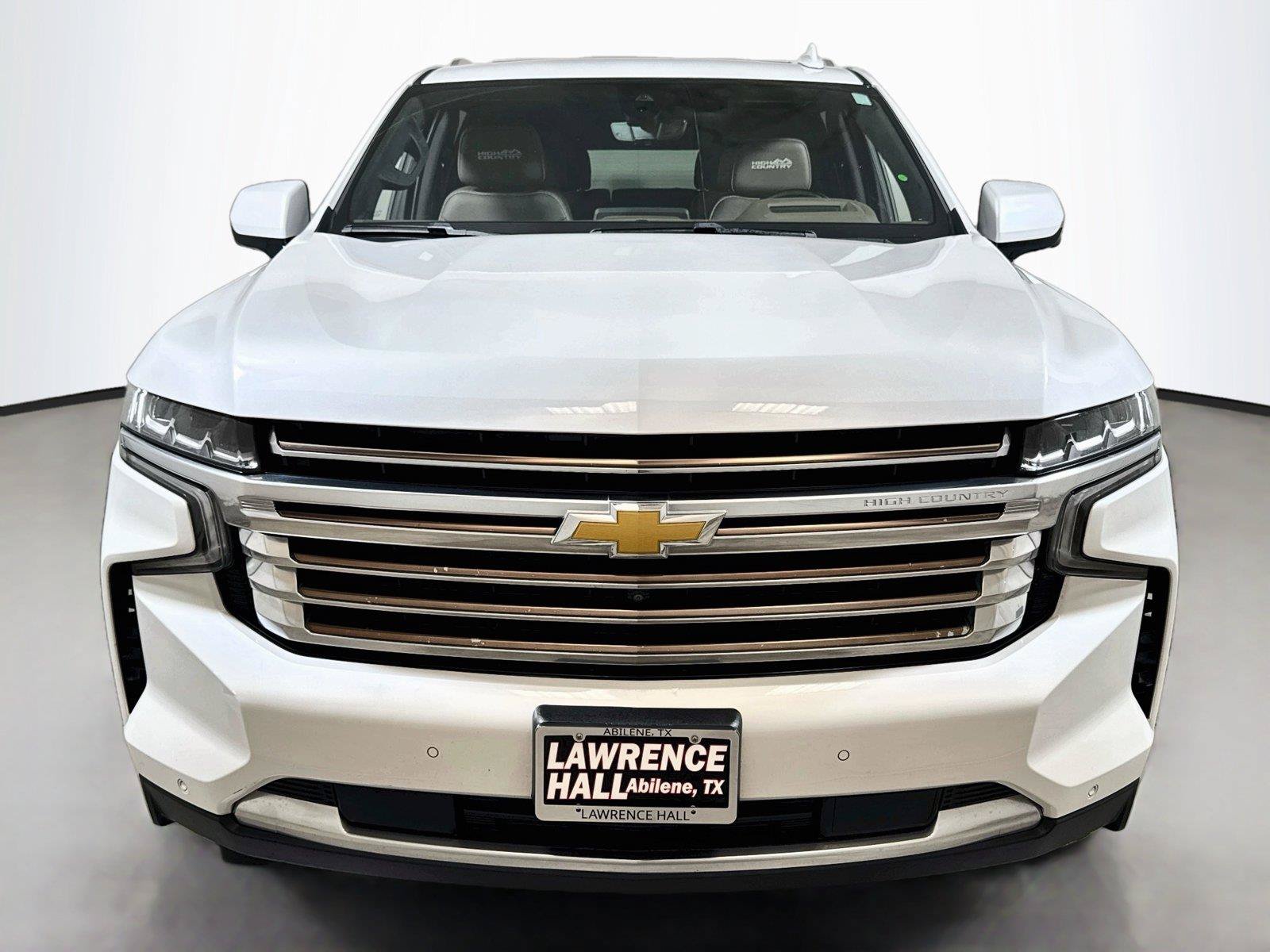 Used 2022 Chevrolet Suburban High Country w/ Premium Package 2 AWD/4WD image 2