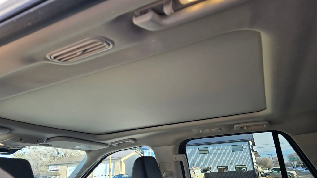 Used 2023 Ford Expedition Max XLT image 16