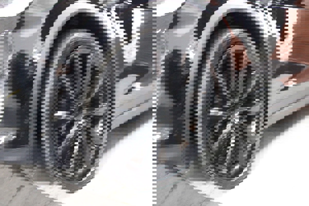 Used 2020 Tesla Model X image 7