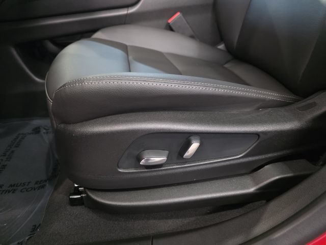 Used 2026 Cadillac XT5 Luxury w/ LPO, Floor Liner Package AWD/4WD image 28