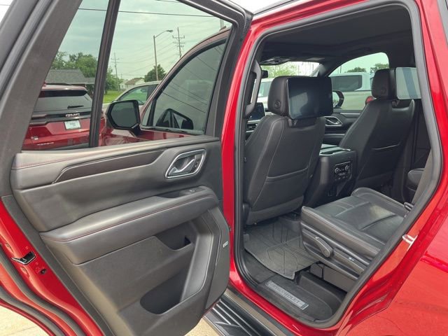Used 2022 Chevrolet Tahoe RST w/ Luxury Package AWD/4WD image 24