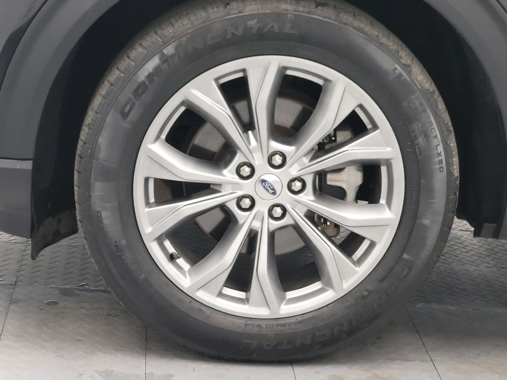 Used 2020 Ford Explorer Limited image 31