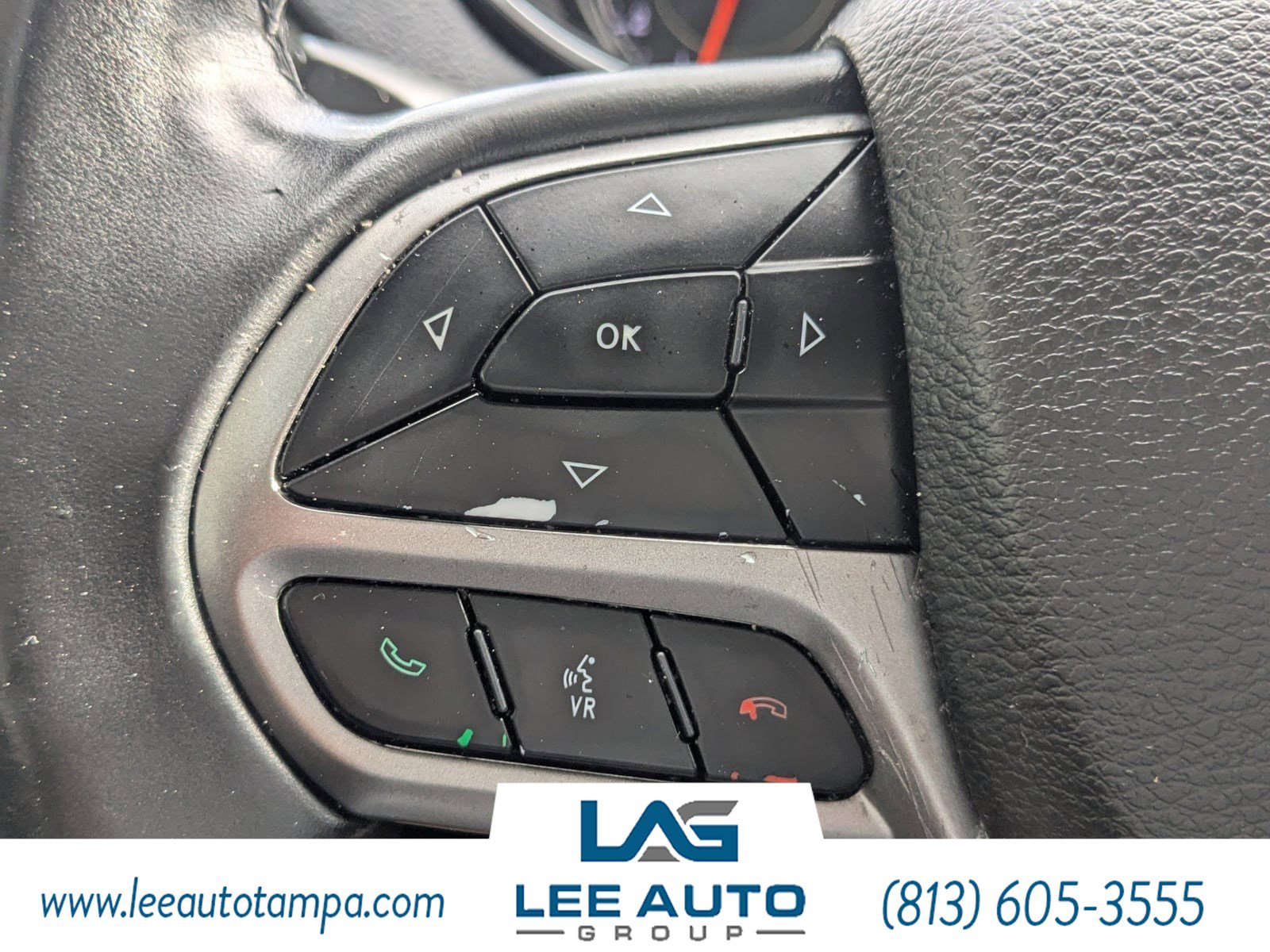 Used 2019 Jeep Cherokee Latitude Plus image 23