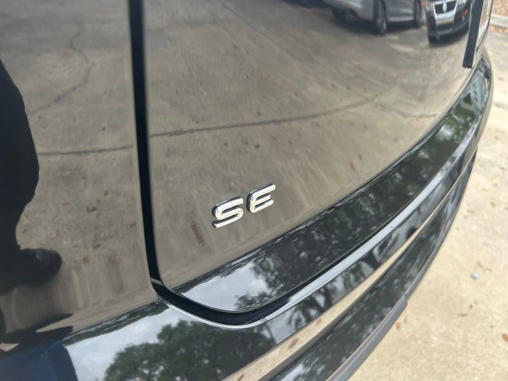 Certified 2024 Volkswagen Atlas Cross Sport SE image 31