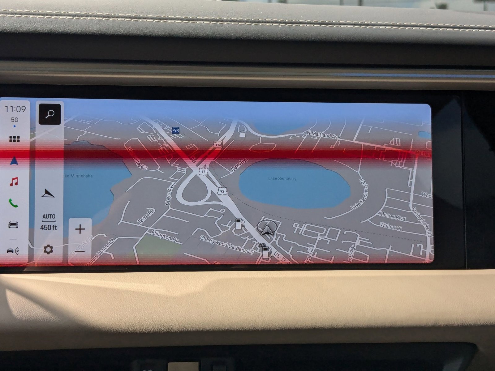 New 2025 Porsche Macan 4S Electric image 12