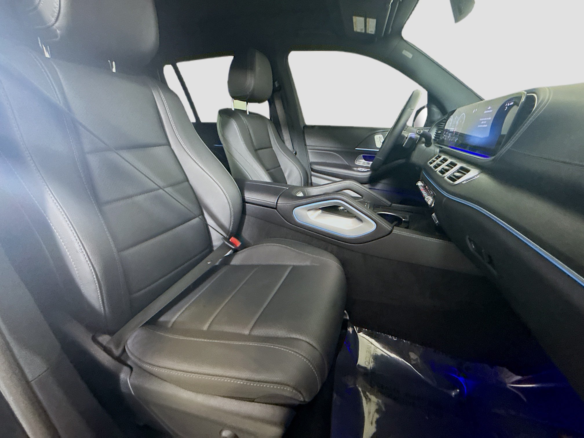 Used 2025 Mercedes-Benz GLS 450 4MATIC image 29