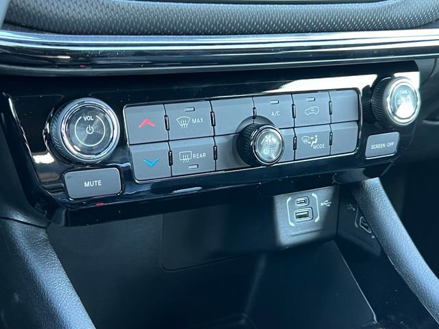 New 2026 Jeep Compass Latitude image 23