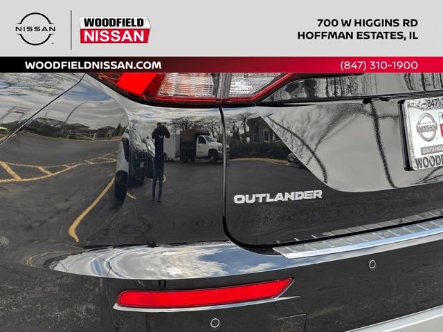 Used 2024 Mitsubishi Outlander SE image 14