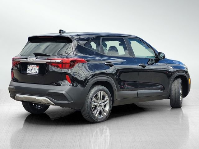 Used 2022 Kia Seltos LX AWD/4WD image 4