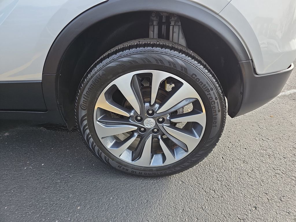 Used 2022 Buick Encore Preferred image 31