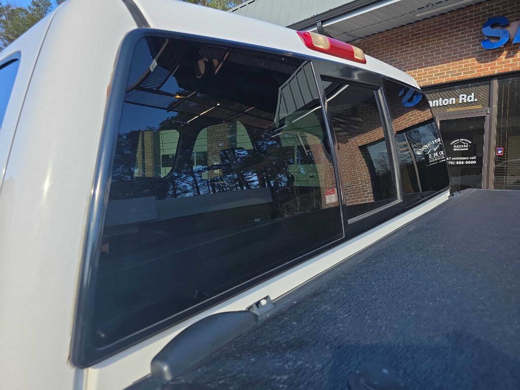 Used 2004 Chevrolet Silverado 3500 4x4 Crew Cab w/ Heavy-Duty Power Package image 9