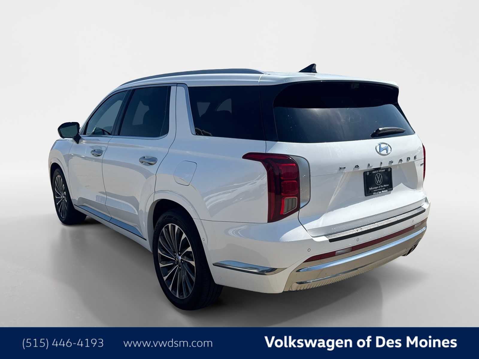 Used 2024 Hyundai Palisade Calligraphy image 4