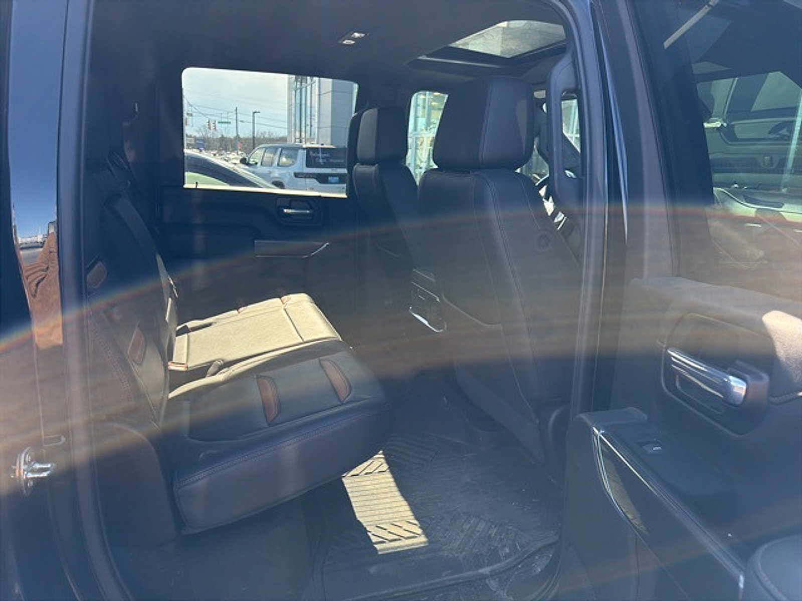 Used 2020 GMC Sierra 2500 AT4 w/ AT4 Premium Package image 7