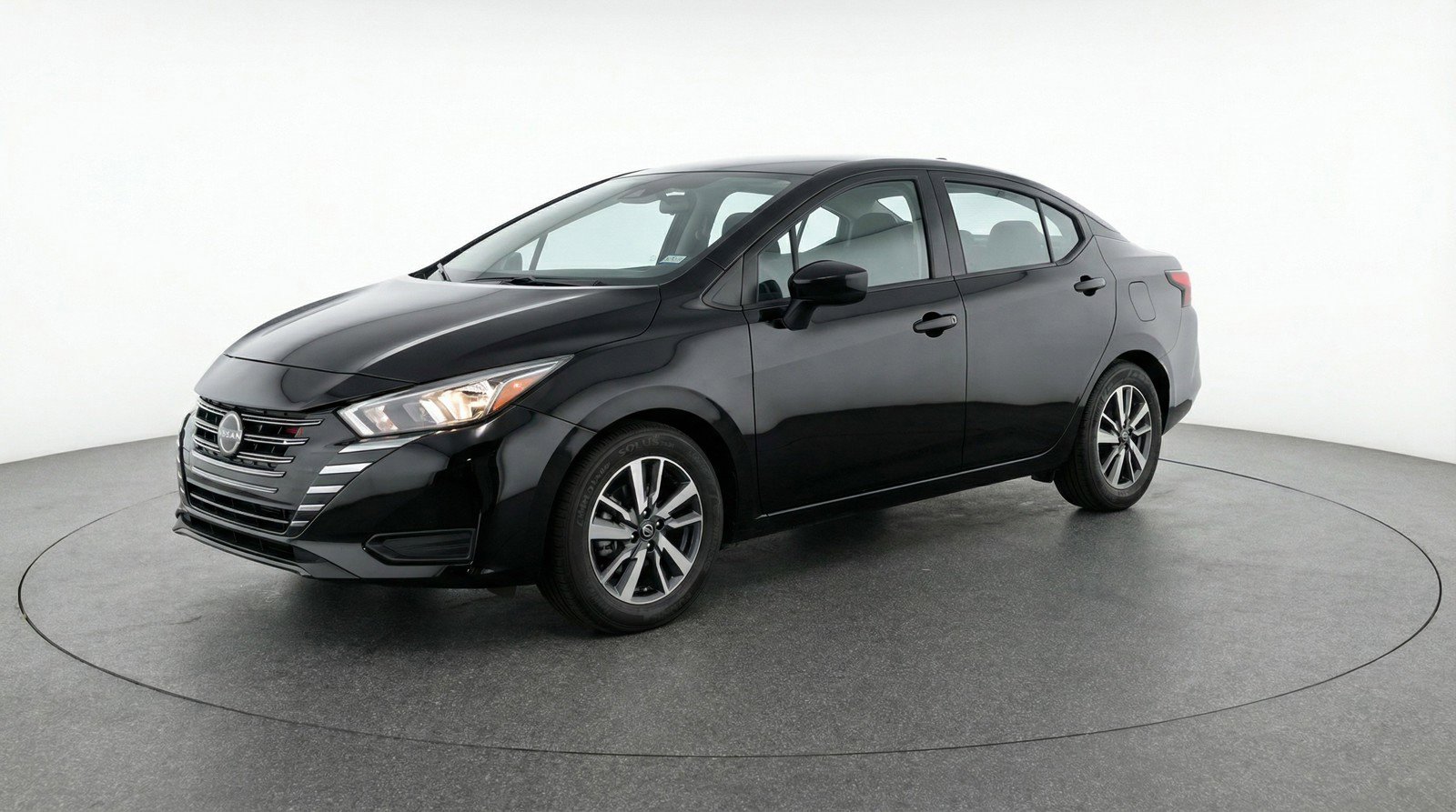 Used 2025 Nissan Versa SV FWD image 2