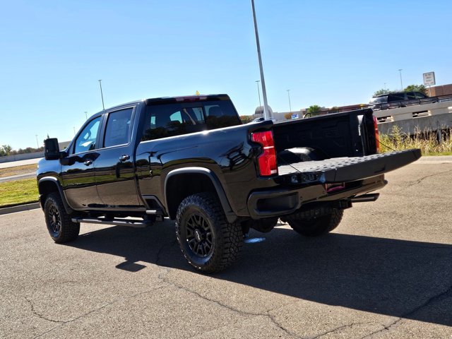 New 2026 Chevrolet Silverado 2500 ZR2 image 9