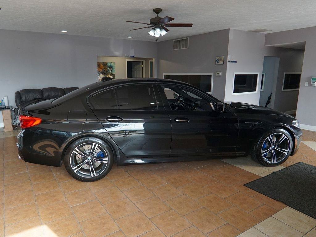 Used 2018 BMW M5 w/ Executive Package AWD/4WD image 2