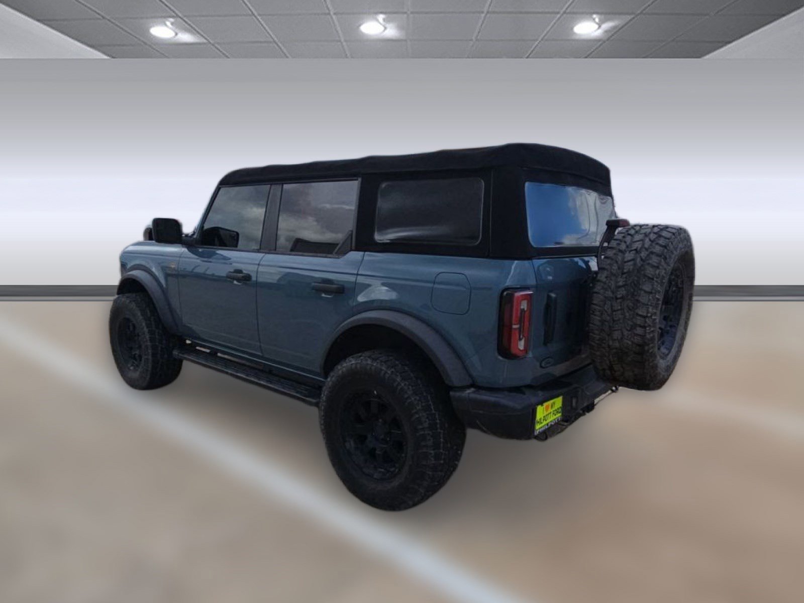 Used 2022 Ford Bronco Badlands image 3