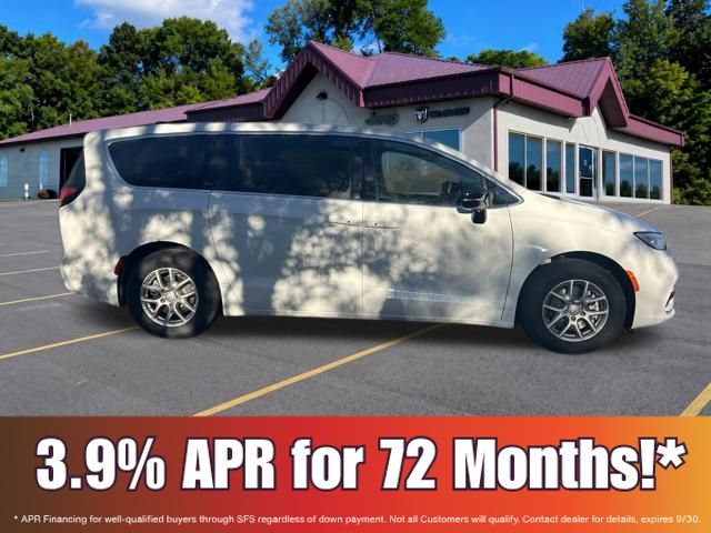 New 2026 Chrysler Pacifica Select FWD image 5