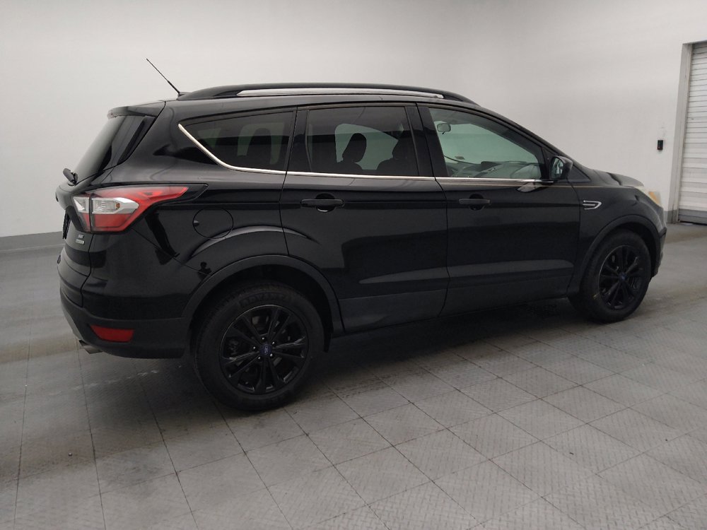 Used 2018 Ford Escape SE FWD image 10