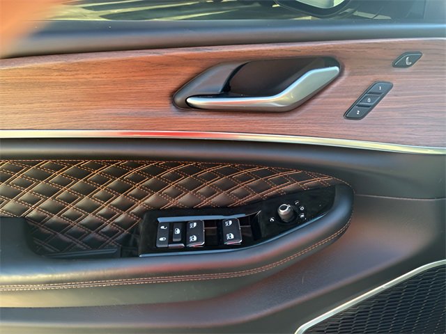 Used 2022 Jeep Grand Cherokee L Summit w/ Advanced Protech Group IV image 21