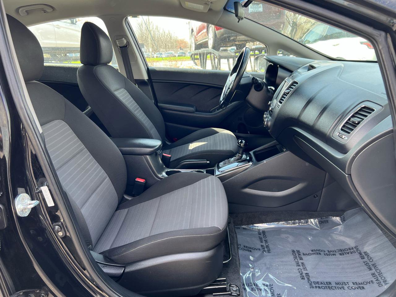 Used 2017 Kia Forte S w/ S Technology Package image 16