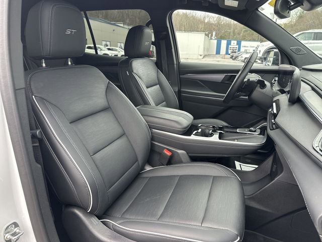 Used 2025 Buick Enclave Sport Touring image 28