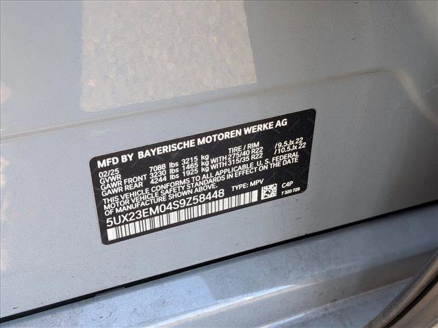 Used 2025 BMW X7 xDrive40i w/ M Sport Package image 16