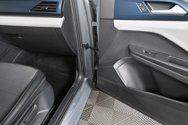 Used 2022 Volkswagen Taos SE image 21