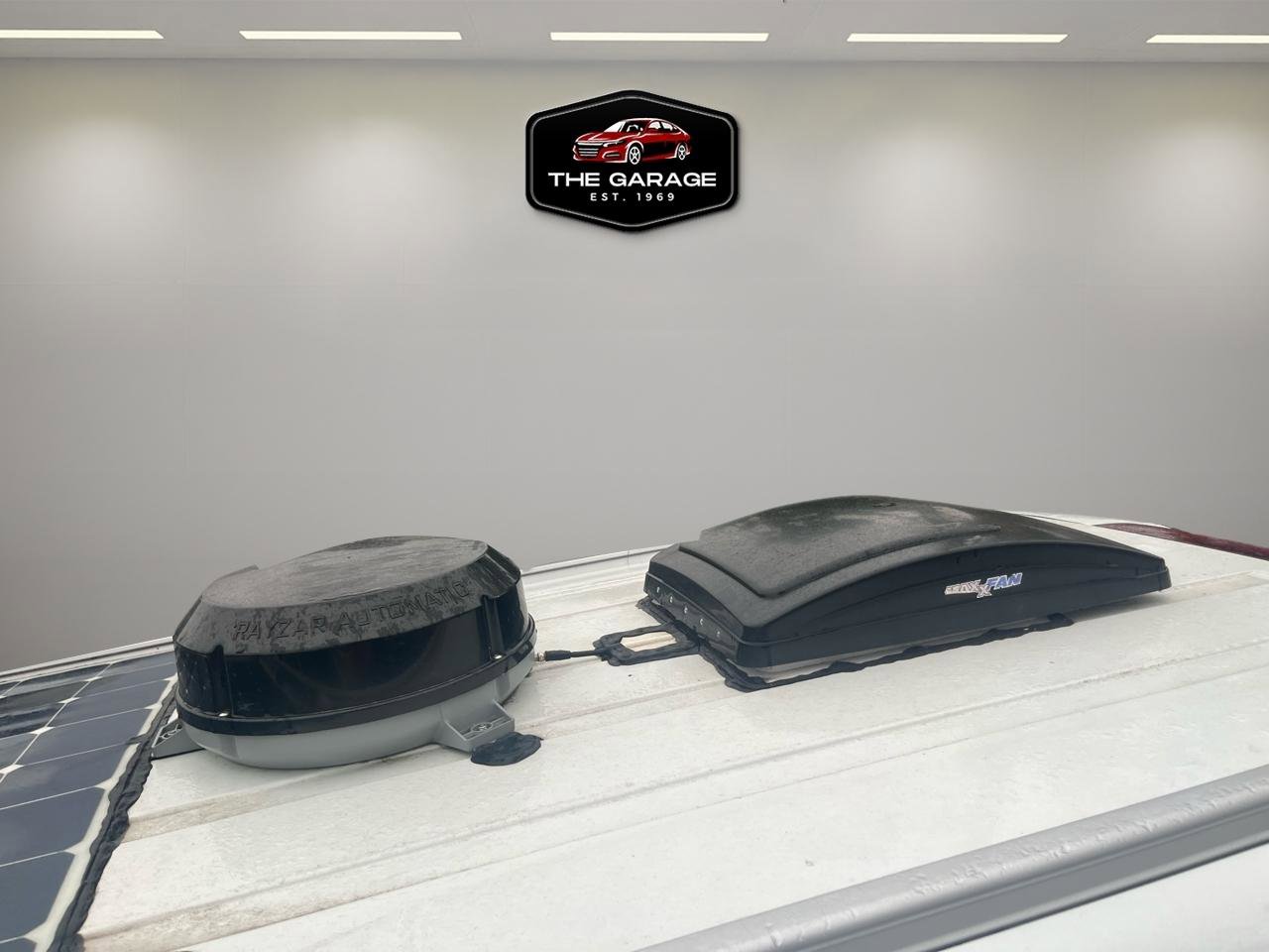 Used 2017 Ford Transit Connect XLT FWD image 11