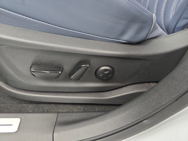 Used 2023 Nissan Ariya image 24