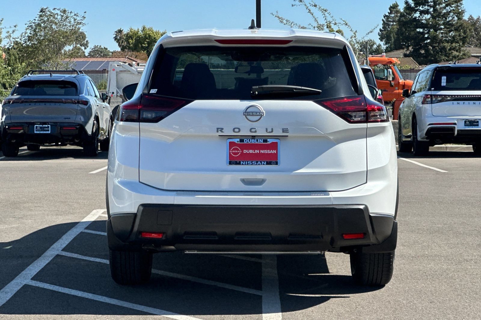 New 2026 Nissan Rogue SV FWD image 5