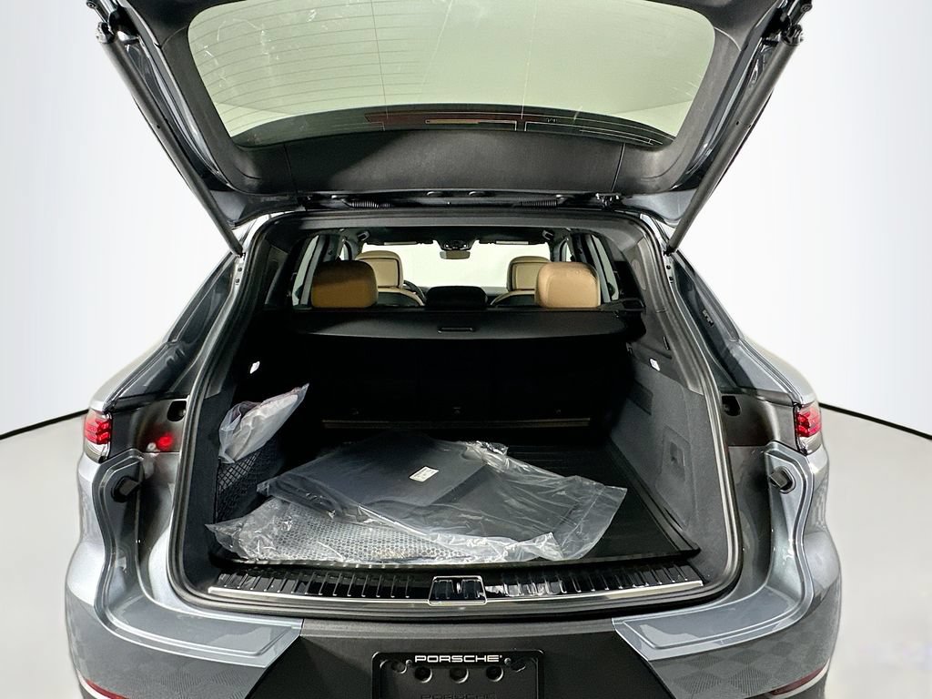 New 2026 Porsche Cayenne AWD/4WD image 27