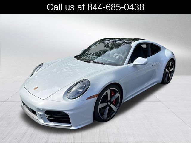 Used 2025 Porsche 911 Carrera S RWD image 3