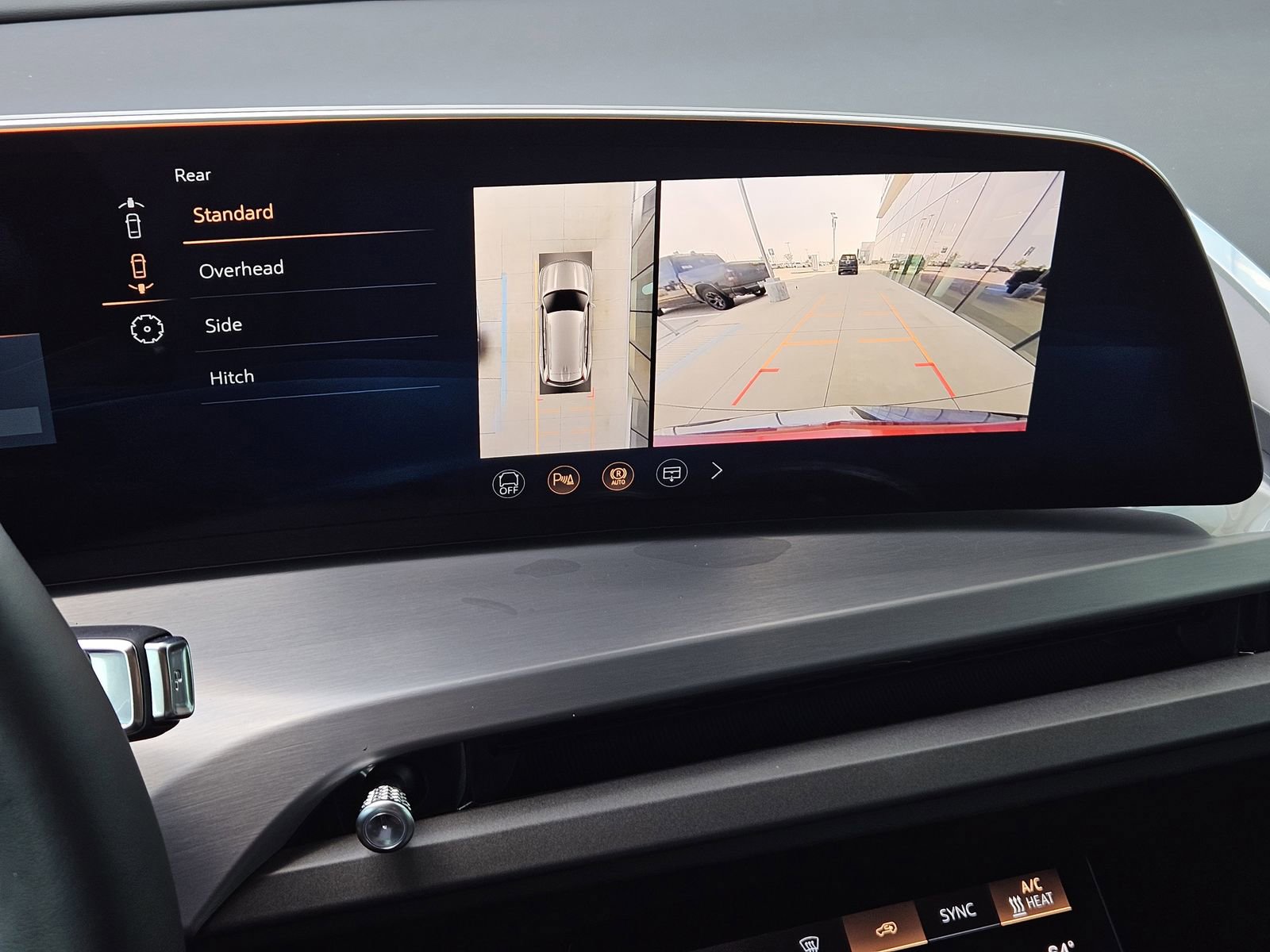 New 2026 Cadillac Vistiq Sport image 18