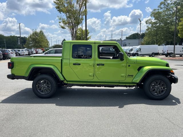 New 2025 Jeep Gladiator Sport AWD/4WD image 14
