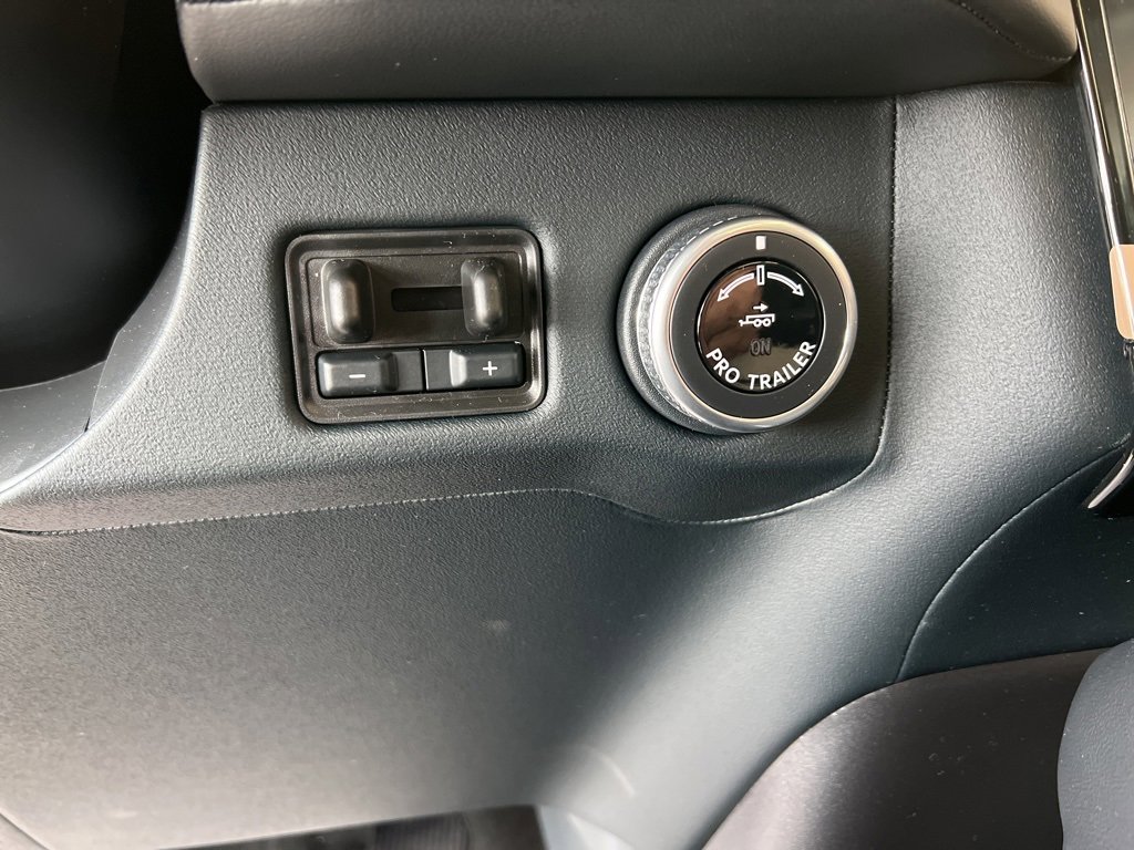 New 2025 Lincoln Navigator L Reserve image 22