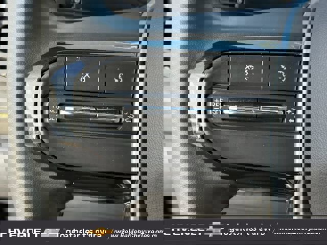 Used 2025 Chevrolet Colorado ZR2 w/ Technology Package AWD/4WD image 15