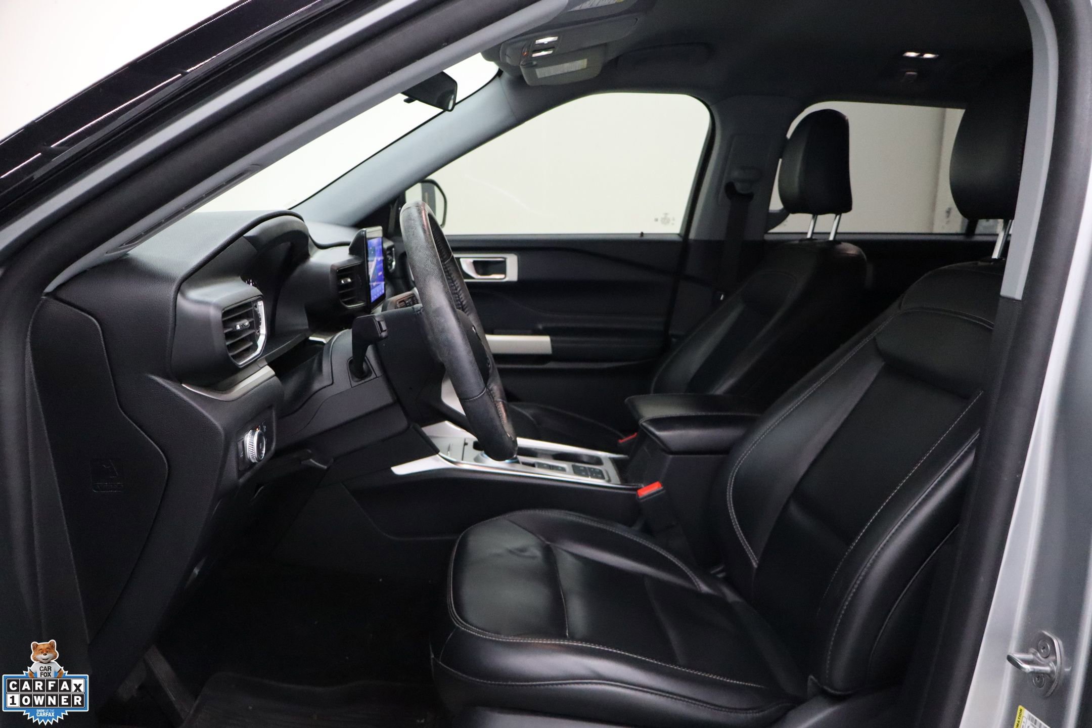 Used 2021 Ford Explorer XLT w/ Equipment Group 202A image 14