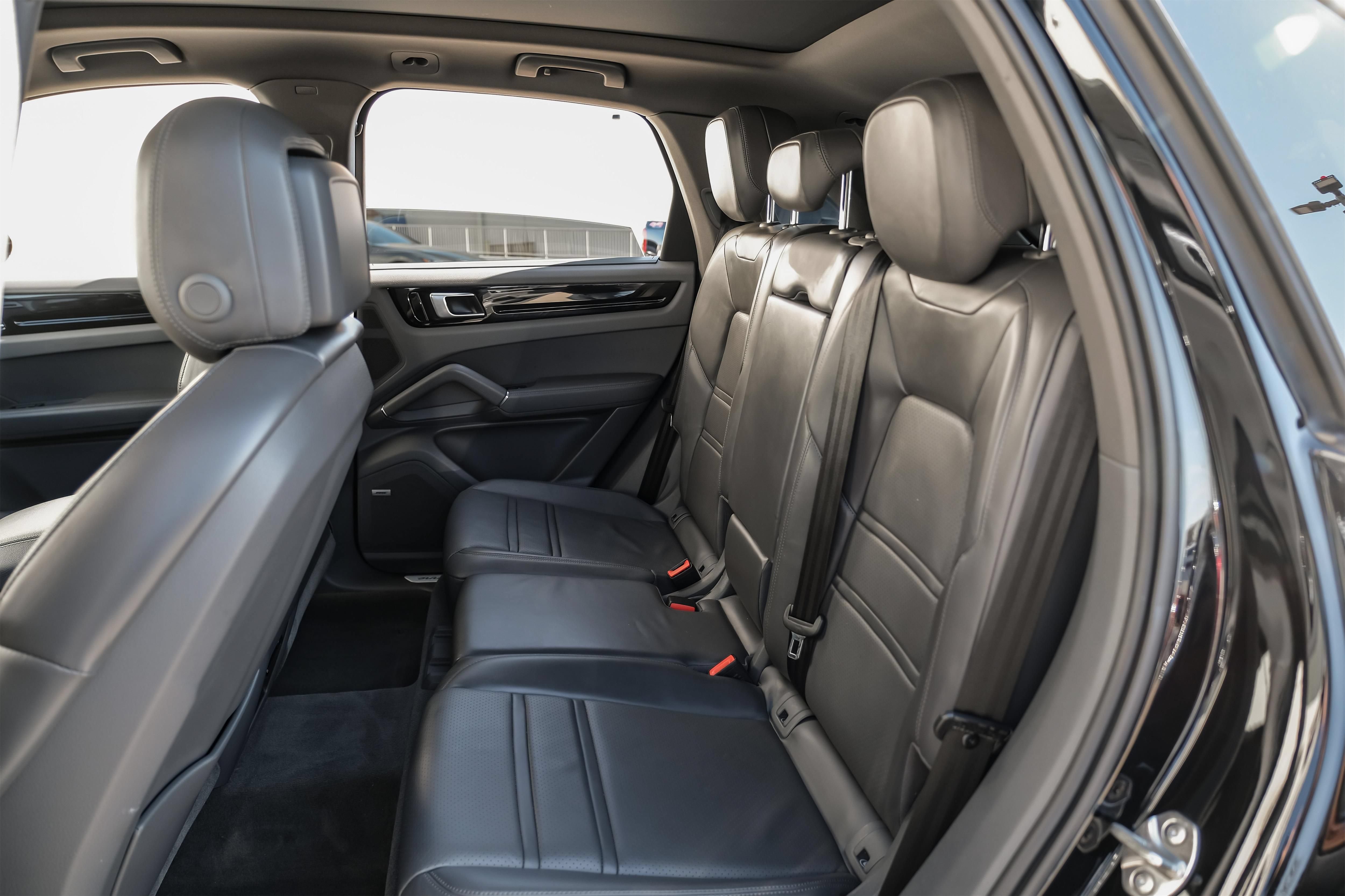 Used 2019 Porsche Cayenne AWD/4WD image 39