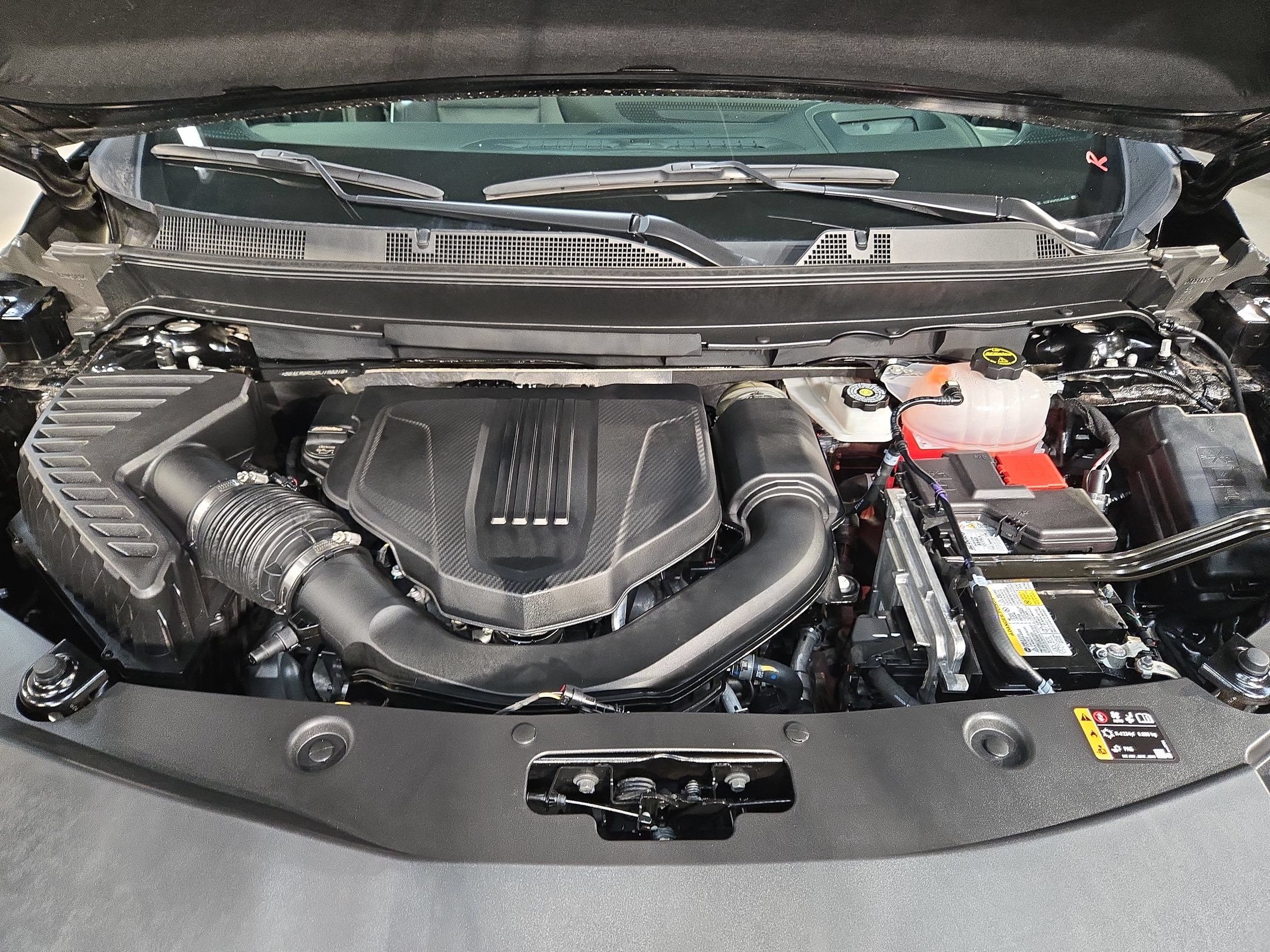 Used 2025 Buick Enclave Sport Touring w/ Power Package FWD image 19