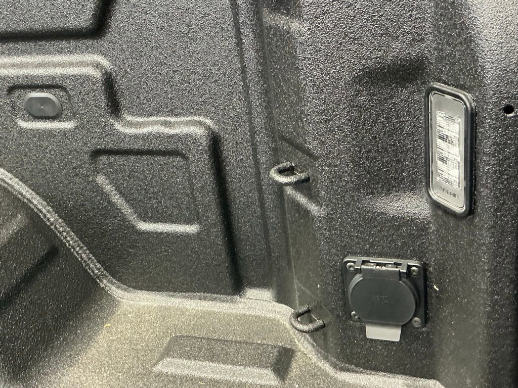 Used 2026 GMC Sierra 1500 SLT w/ SLT Premium Plus Package image 21