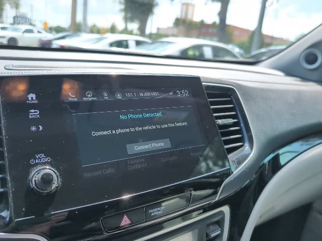 Used 2019 Honda Pilot Touring image 17