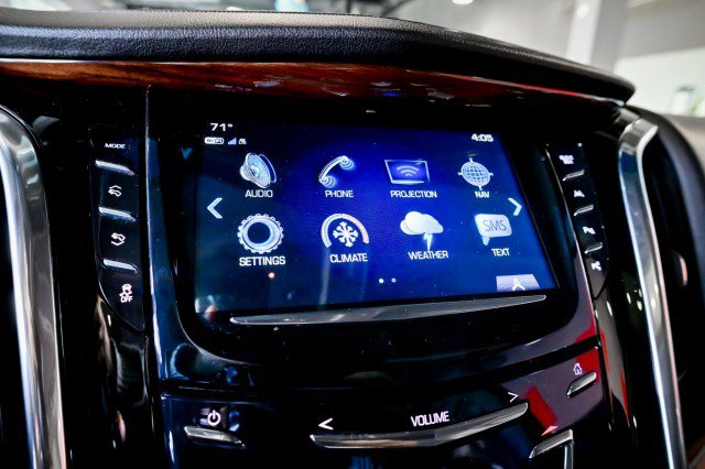 Used 2017 Cadillac Escalade Luxury AWD/4WD image 40