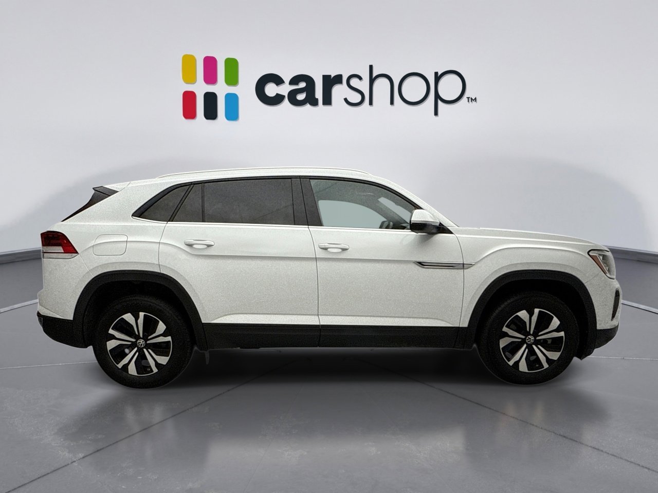 Used 2024 Volkswagen Atlas Cross Sport SE image 6
