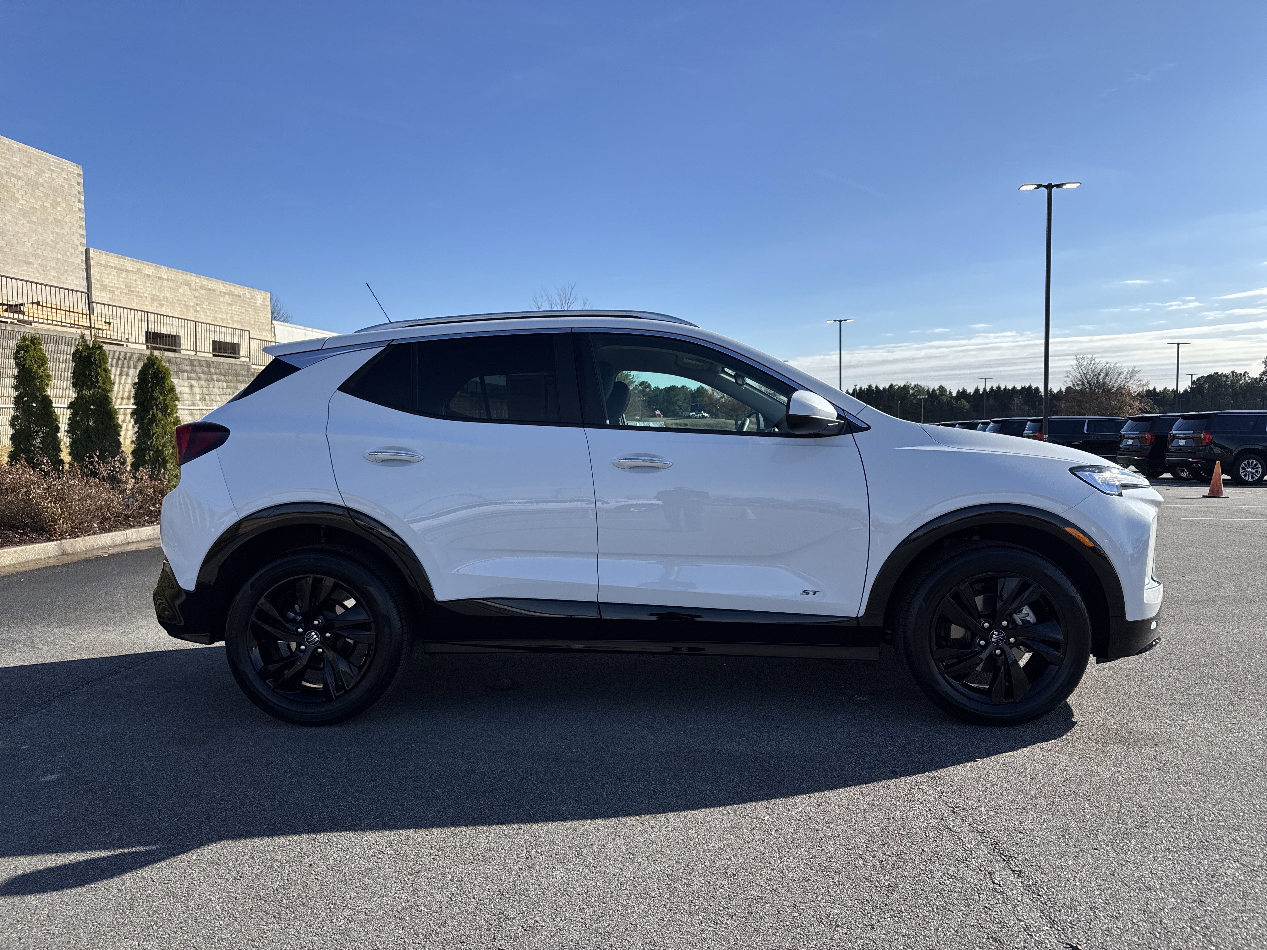 Used 2026 Buick Encore GX Sport Touring w/ Comfort Package image 11