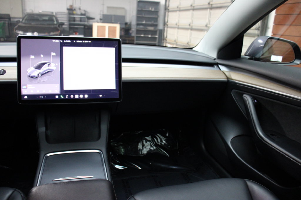 Used 2023 Tesla Model 3 Standard Range RWD image 17