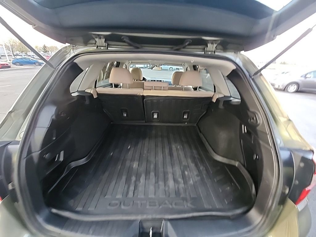 Used 2018 Subaru Outback 2.5i Premium image 28