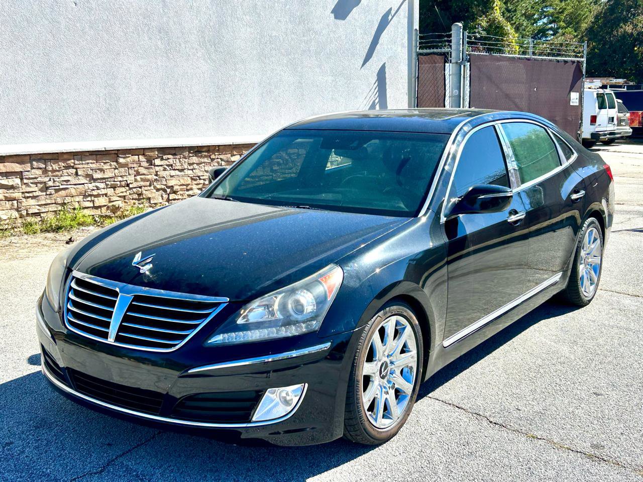 Used 2014 Hyundai Equus Signature image 2